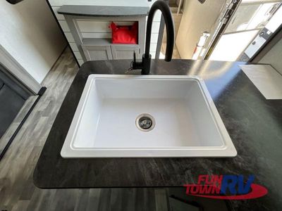 2022 Dutchmen RV Kodiak SE - Photo 13