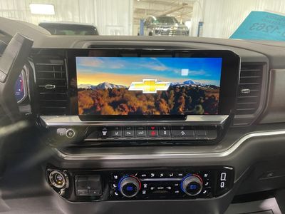 2026 Chevrolet Silverado 2500HD - Photo 11