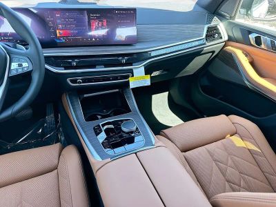 2026 BMW X5 — photo 18 view