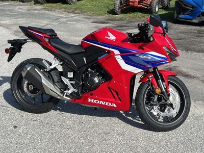 2025 Honda CBR500R - Photo 9