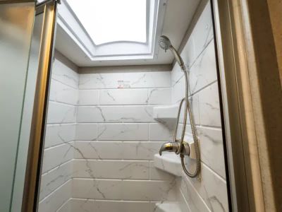 2026 Thor Motor Coach OMNI TRAIL — photo 15 view
