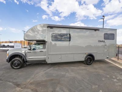 2026 Thor Motor Coach OMNI TRAIL — photo 26 view