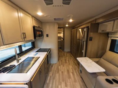 2026 Thor Motor Coach OMNI TRAIL — engine compartment view