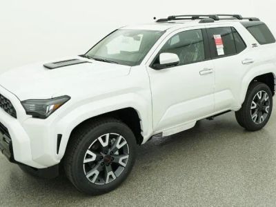 2026 Toyota 4Runner - Photo 12
