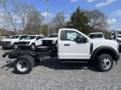 2026 Ford Chassis Cab - Photo 2