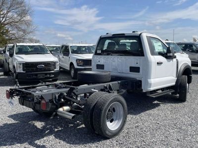 2026 Ford Chassis Cab - Photo 3