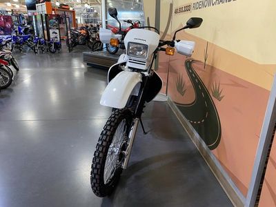 2025 Honda XR650L - Photo 3