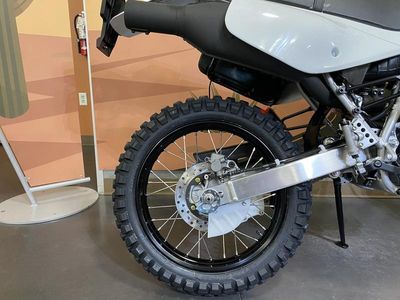 2025 Honda XR650L - Photo 12