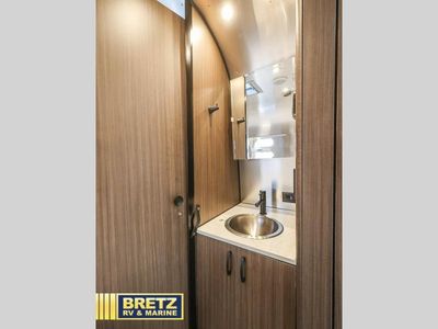 2021 Airstream Caravel - Photo 18