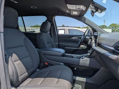 2025 Chevrolet Traverse - Photo 23