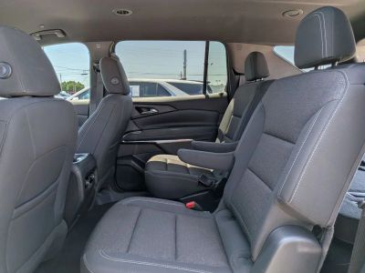 2025 Chevrolet Traverse - Photo 28