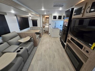 2025 Forest River Palomino - Photo 14
