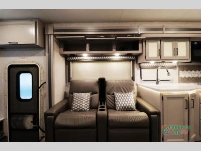 2022 Four Winds RV Hurricane - Photo 23