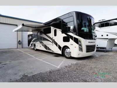 2022 Four Winds RV Hurricane - Photo 8
