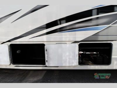 2022 Four Winds RV Hurricane - Photo 13