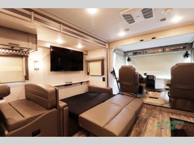 2022 Four Winds RV Hurricane - Photo 25