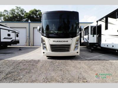 2022 Four Winds RV Hurricane - Photo 3