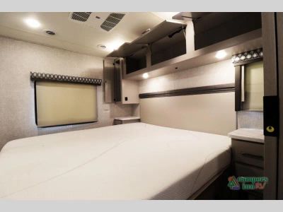 2022 Four Winds RV Hurricane - Photo 37