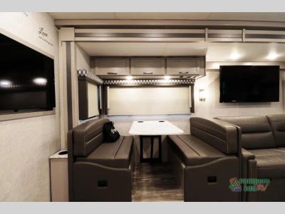 2022 Four Winds RV Hurricane - Photo 26