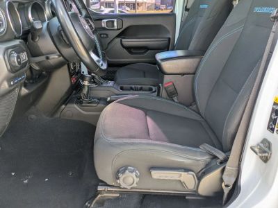 2022 Jeep Wrangler - Photo 11