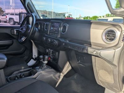 2022 Jeep Wrangler - Photo 24