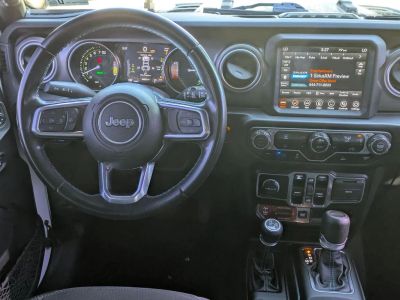 2022 Jeep Wrangler - Photo 25