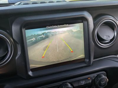 2022 Jeep Wrangler - Photo 17