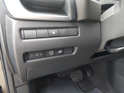 2025 Nissan Rogue — photo 13 view
