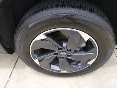 2025 Nissan Rogue — photo 10 view