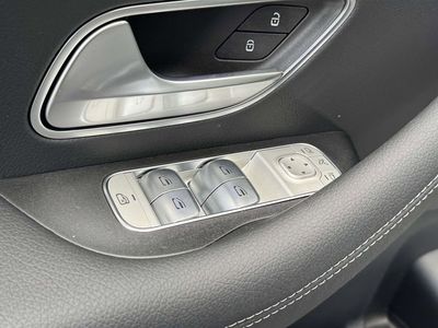 2026 Mercedes-Benz GLE — photo 18 view