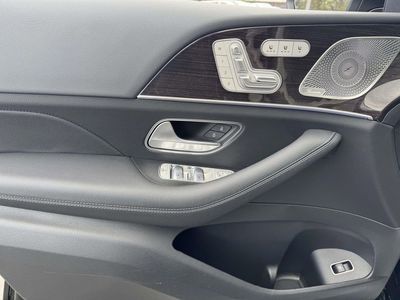 2026 Mercedes-Benz GLE — photo 17 view