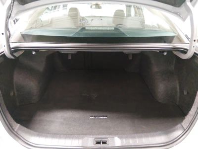 2023 Nissan Altima — photo 11 view