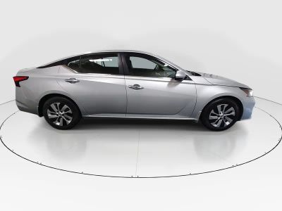 2023 Nissan Altima — photo 8 view
