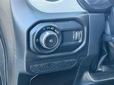 2026 Jeep Wrangler - Photo 10