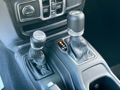 2026 Jeep Wrangler - Photo 15