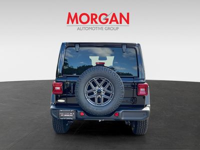 2026 Jeep Wrangler - Photo 5