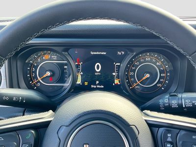 2026 Jeep Wrangler - Photo 12