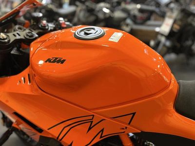 2026 KTM 990 RC R - Photo 22