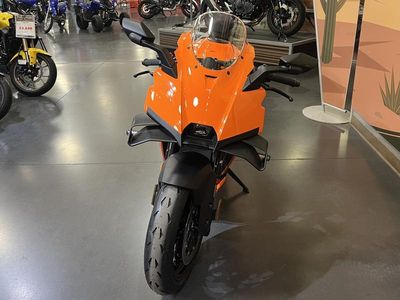 2026 KTM 990 RC R - Photo 3