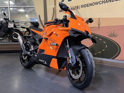 2026 KTM 990 RC R - Photo 2