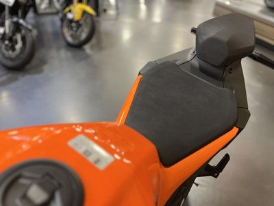 2026 KTM 990 RC R - Photo 24