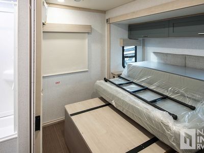 2027 Winnebago Sunflyer - Photo 10