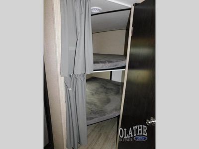 2021 Coachmen RV Spirit Ultra Lite - Photo 17