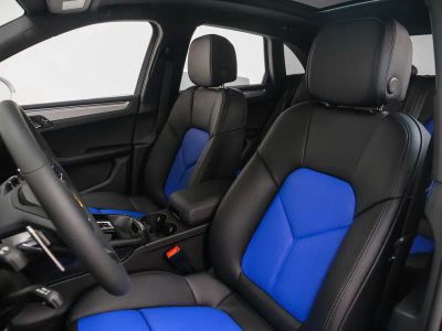 2025 Porsche Macan — detail view