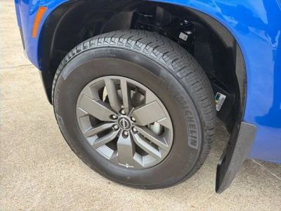 2025 Nissan Frontier - Photo 8