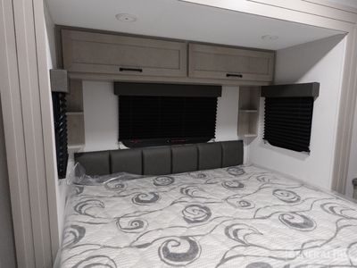 2026 Grand Design Momentum G-Class - Photo 8
