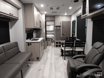 2026 Grand Design Momentum G-Class - Photo 6