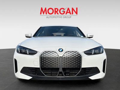 2026 BMW i4 — photo 8 view
