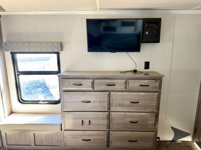 2021 Forest River RV Cedar Creek Champagne Edition - Photo 65