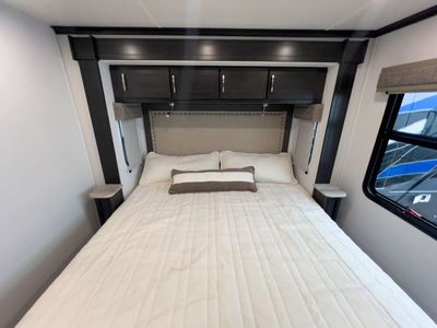 2024 Winnebago ISATA SERIES 5 - Photo 17